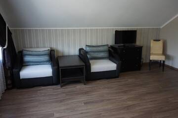 Фото номера Семейный полулюкс Отель Hotel Central Park г. Velyikyy Bychkiv 27
