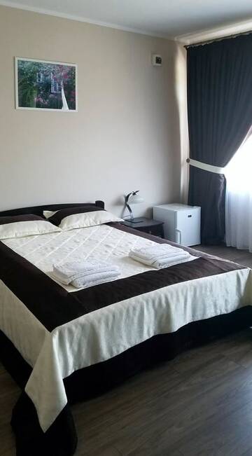 Фото номера Семейный полулюкс Отель Hotel Central Park г. Velyikyy Bychkiv 5