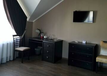 Фото номера Семейный полулюкс Отель Hotel Central Park г. Velyikyy Bychkiv 17